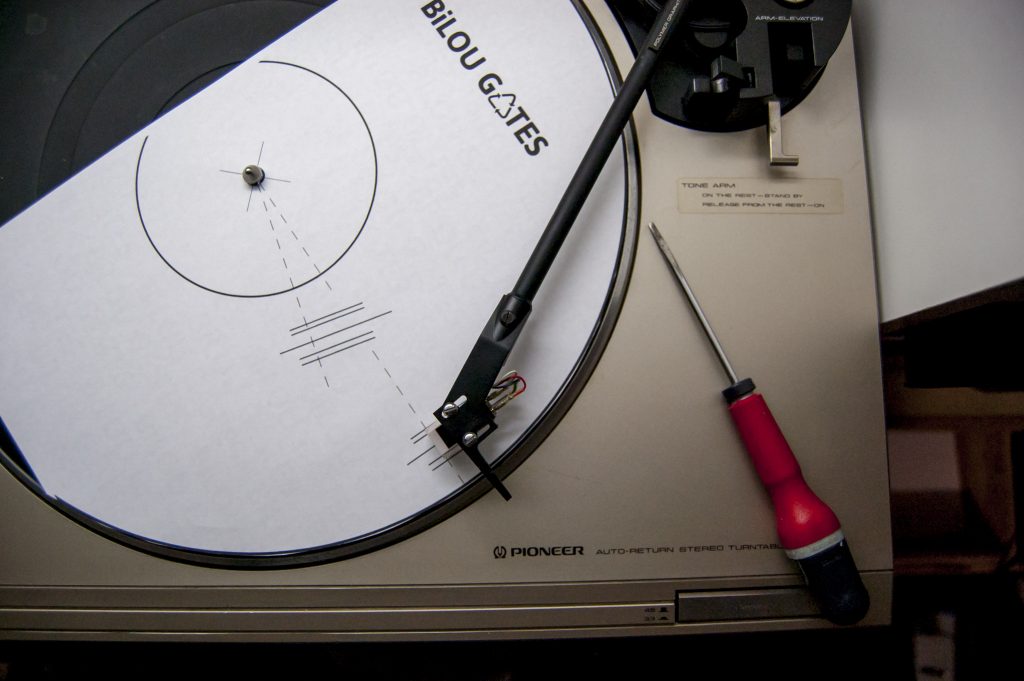 Gabarit positionné sur la platine vinyle