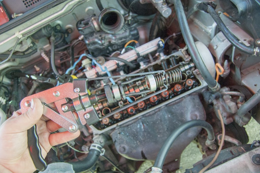 Ressort comprimé - accès au joint